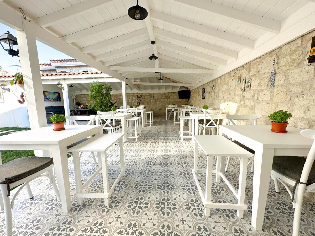 Muezeyyen Hanim Konagi Alaçatı Exterior foto