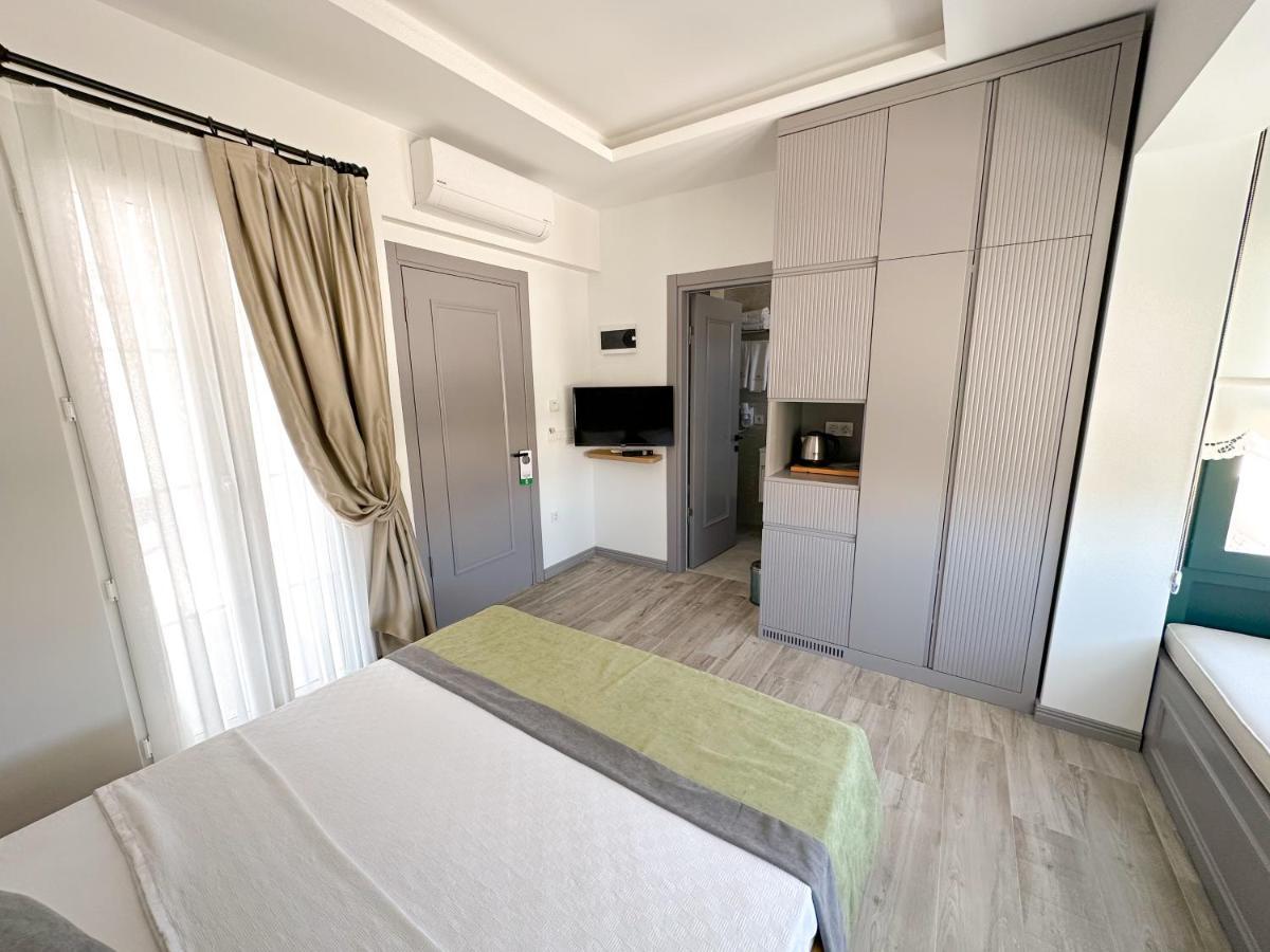 Muezeyyen Hanim Konagi Alaçatı Exterior foto