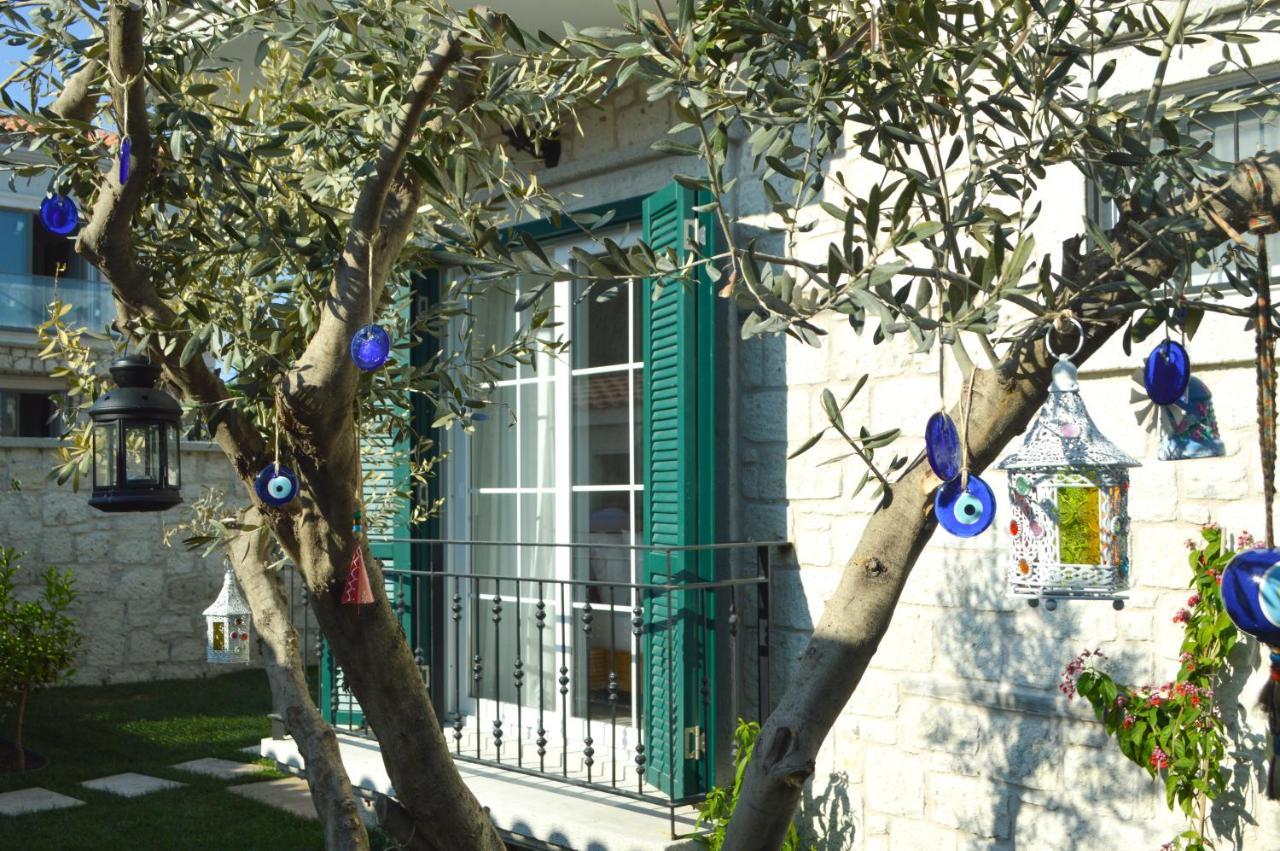 Muezeyyen Hanim Konagi Alaçatı Exterior foto
