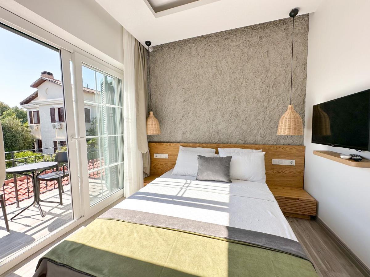 Muezeyyen Hanim Konagi Alaçatı Exterior foto